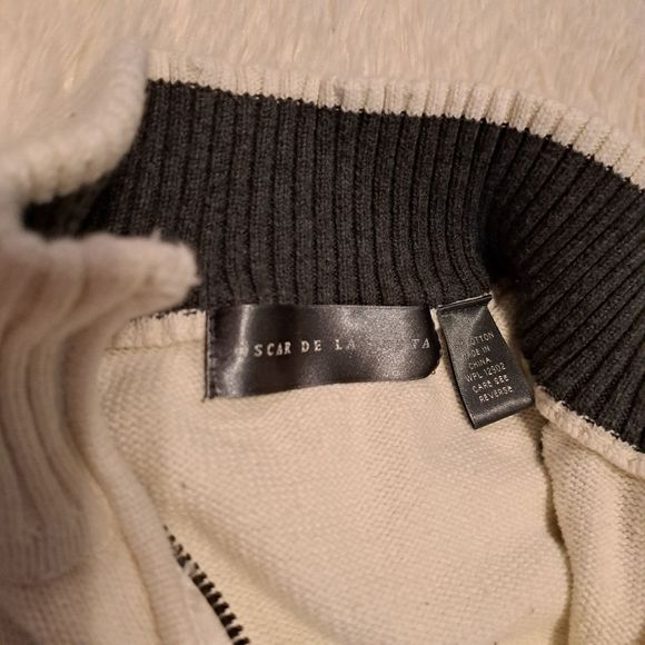 Vintage Oscar de la Renta Sweater‎ - Picture 2 of 4